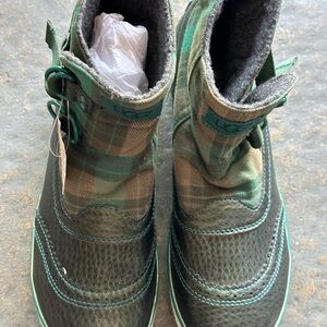 UGG Green and Brown Plaid Lace-Up Boots